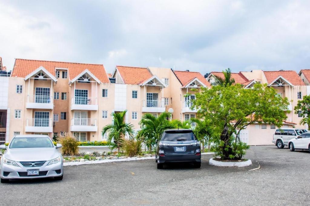 Finest Accommodation Marley Manor Apt # 513 Ground Floor 6 Marley Rd Kgn 6 Κίνγκστον Εξωτερικό φωτογραφία